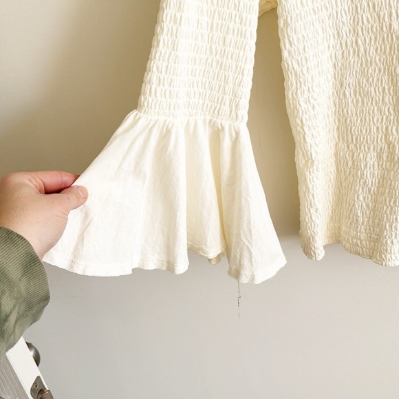 ANTHROPOLOGIE cream/ivory smocked bell sleeve knit top size Large - Picture 4 of 8